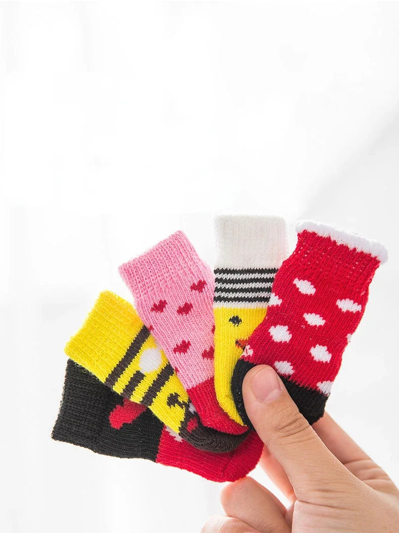 4Pcs Cute Pet Dog Socks with Print Anti-Slip Cats Puppy Shoes Paw Protector Products for Small Breeds Spitz York Dogs Chihuahua