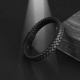 Classic Single Layer Black Hand Woven Leather Bracelet with Metal Magnetic Clasp Men\'s Fashion Business Jewelry Gift